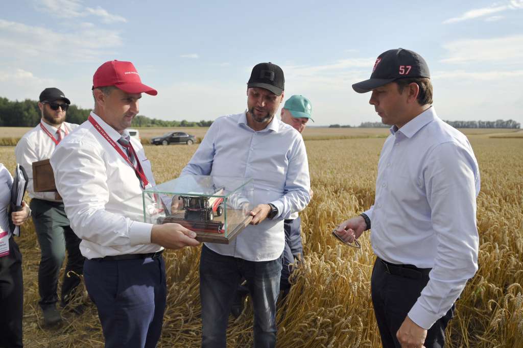 Ростсельмаш ставит рекорд самого большого намола